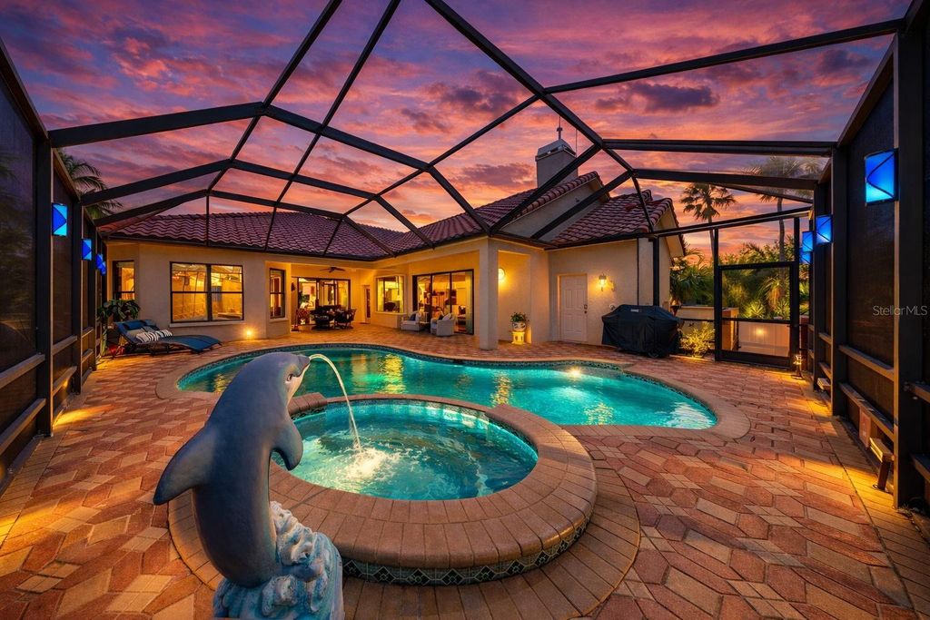 Image 35 of property listing at 960 SYMPHONY ISLES BOULEVARD, Apollo Beach, FL 33572