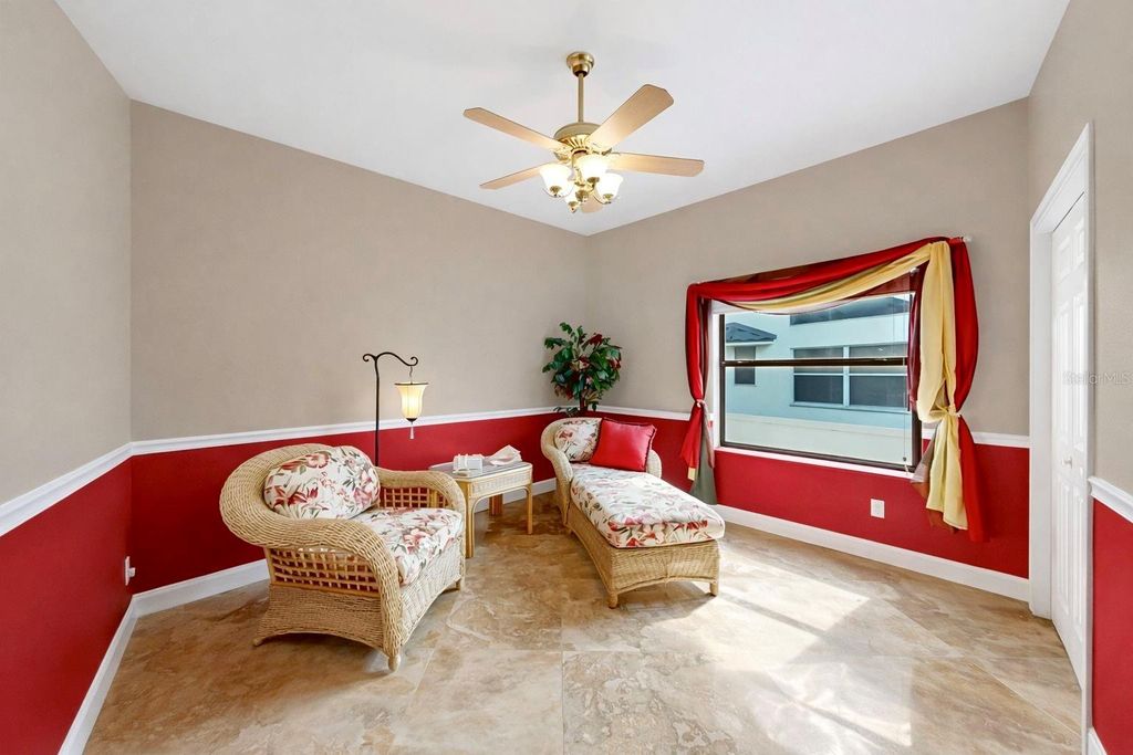 Image 46 of property listing at 960 SYMPHONY ISLES BOULEVARD, Apollo Beach, FL 33572