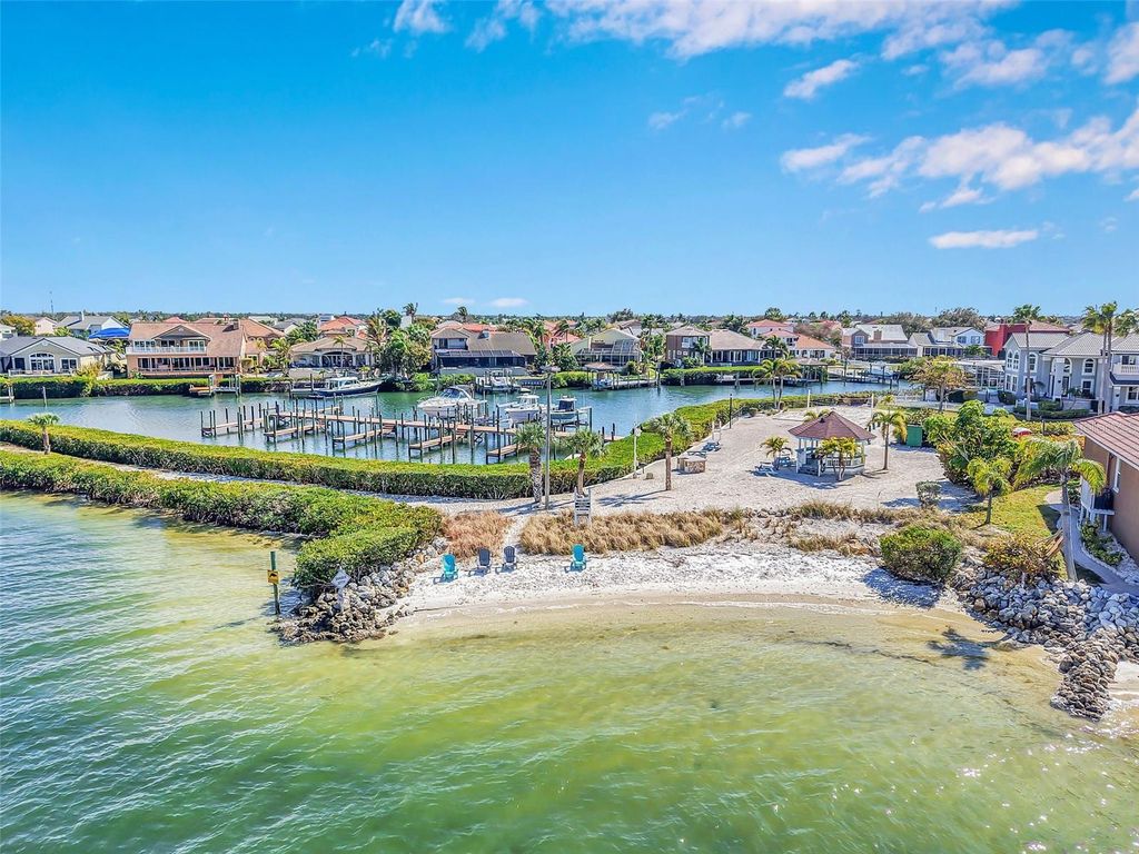 Image 64 of property listing at 960 SYMPHONY ISLES BOULEVARD, Apollo Beach, FL 33572