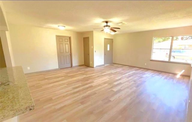 712 Trimm Avenue, Pasadena, TX 77502