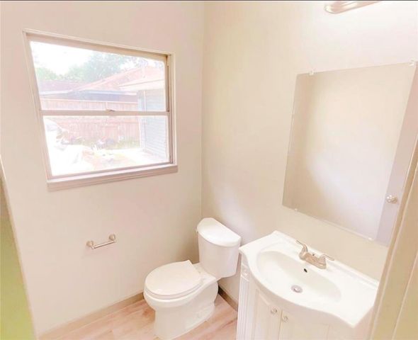 712 Trimm Avenue, Pasadena, TX 77502