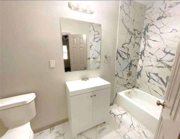 712 Trimm Avenue, Pasadena, TX 77502