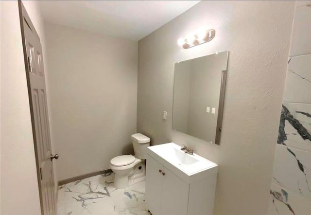 712 Trimm Avenue, Pasadena, TX 77502