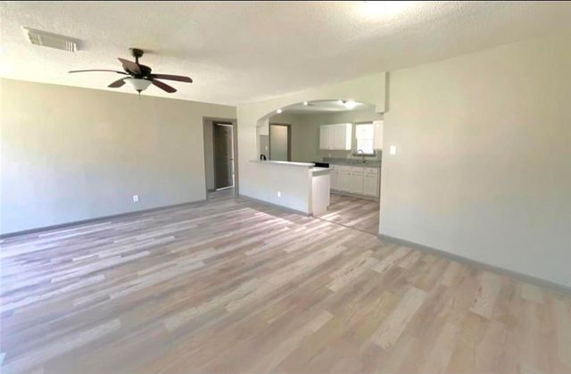 712 Trimm Avenue, Pasadena, TX 77502