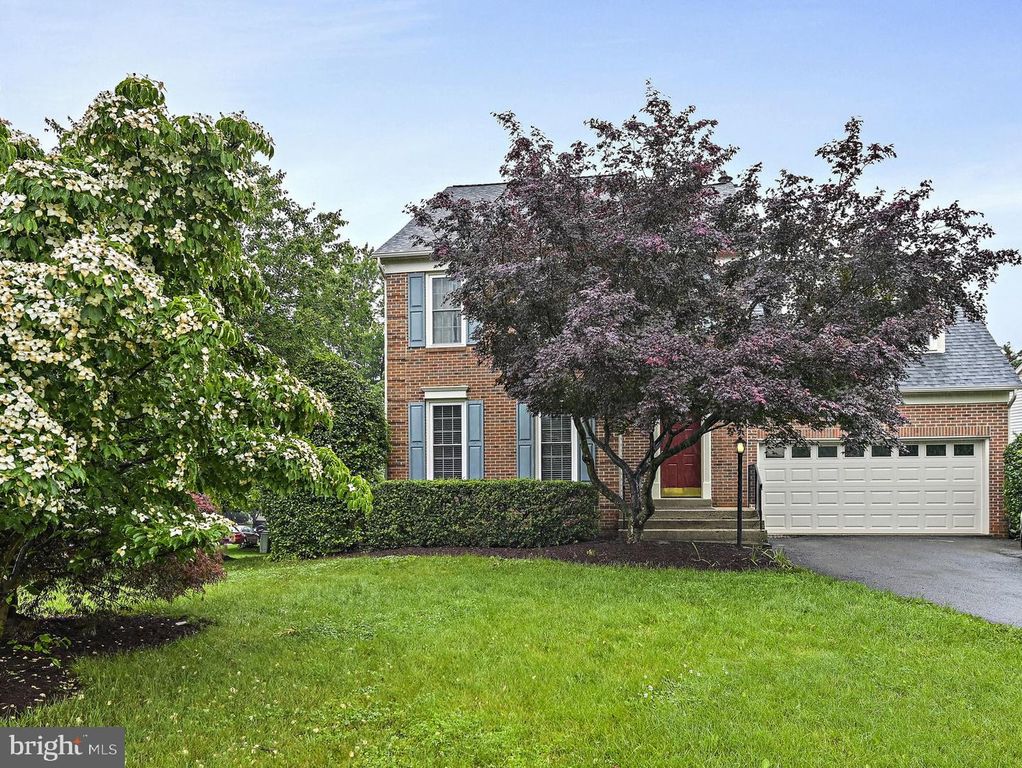 46409 WOODLAKE PL, Sterling, VA 20165