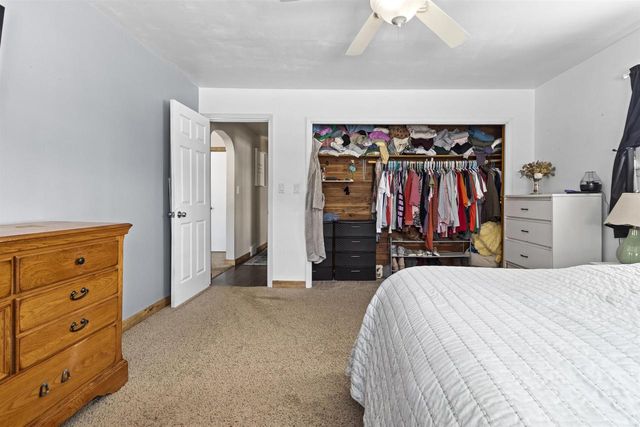 1017 EDGEWOOD CIRCLE, Marinette, WI 54143