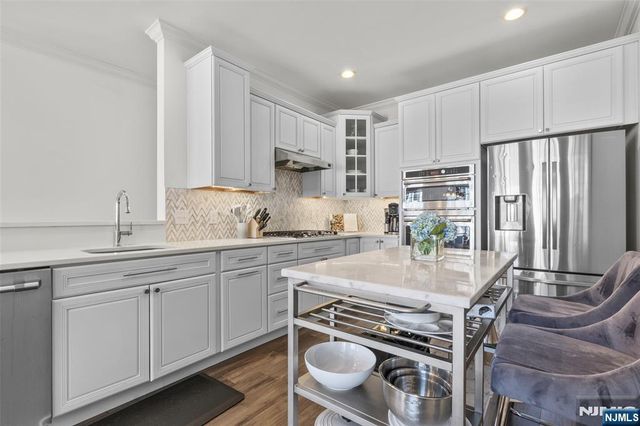 109 Sequoia Drive, Cedar Grove, NJ 07009