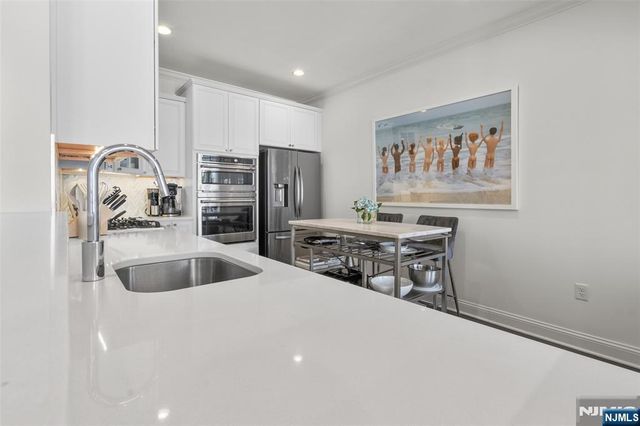 109 Sequoia Drive, Cedar Grove, NJ 07009