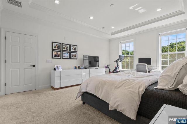 109 Sequoia Drive, Cedar Grove, NJ 07009