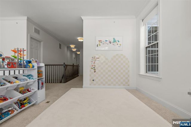 109 Sequoia Drive, Cedar Grove, NJ 07009