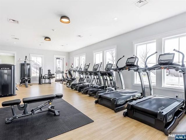 109 Sequoia Drive, Cedar Grove, NJ 07009