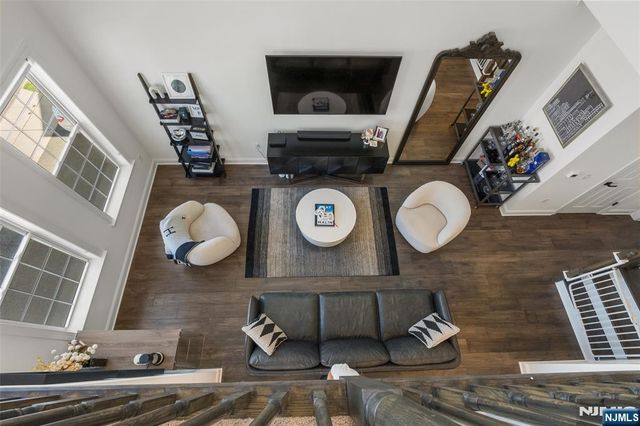 109 Sequoia Drive, Cedar Grove, NJ 07009