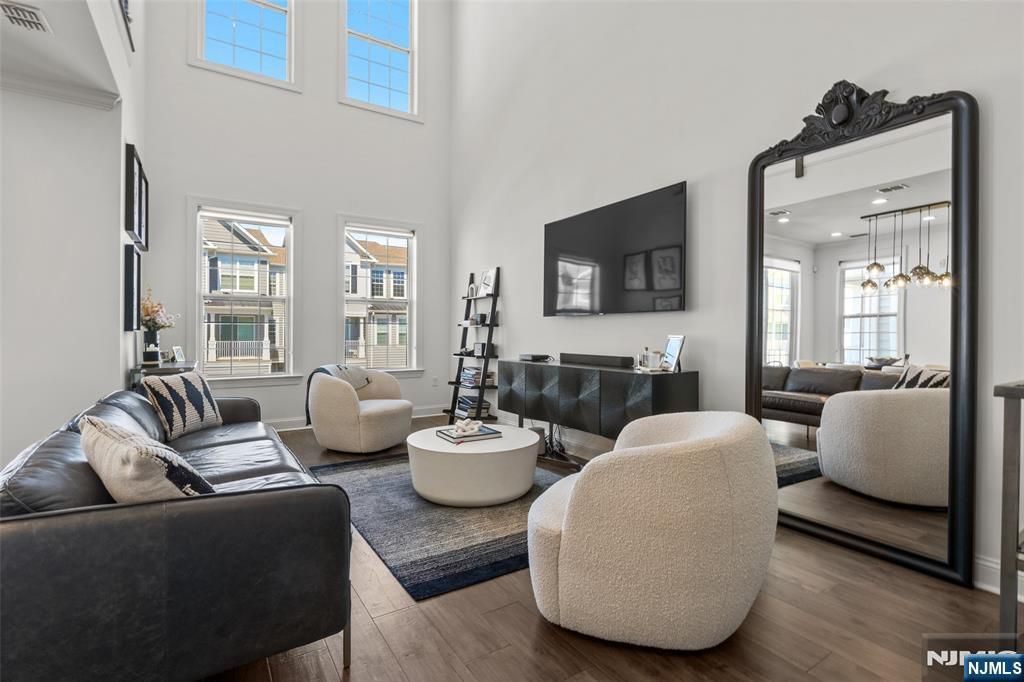 109 Sequoia Drive, Cedar Grove, NJ 07009