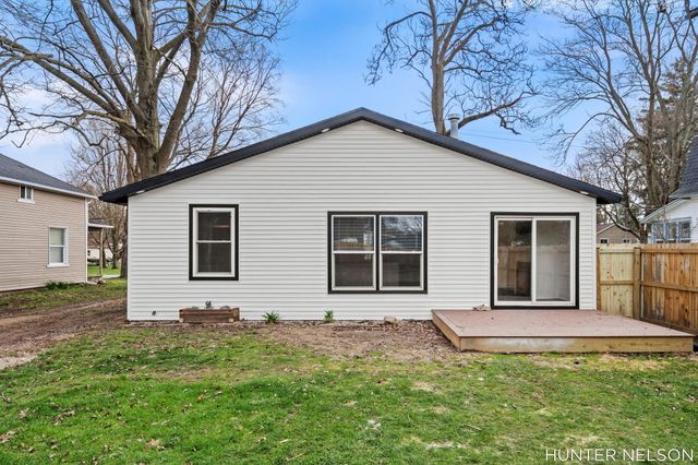 175 E Commerce Street, Grant City, MI 49327