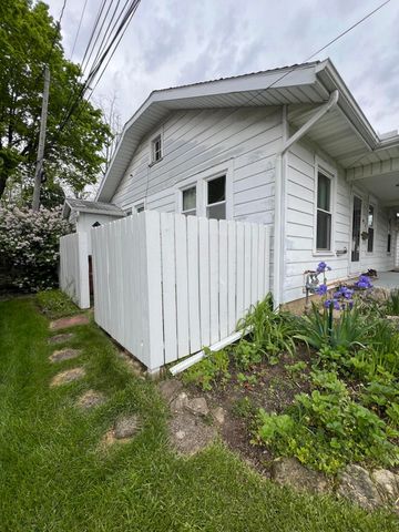 143 N Stanley Street 143 N Stanley Street, Bellefontaine, OH 43311