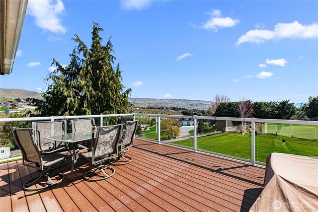 3555 Westridge Place, Wenatchee, WA 98801
