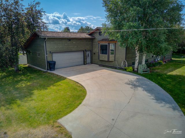 620 Higgins Avenue, Deer Lodge, MT 59722 property photo