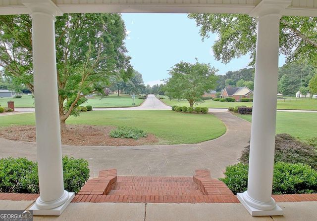 375 Williamsburg Circle, Mcdonough, GA 30253