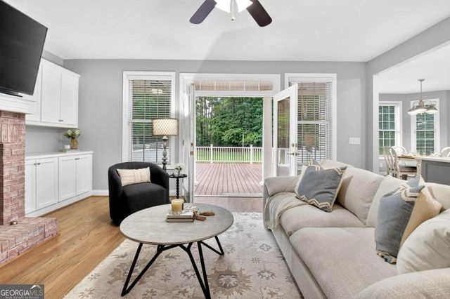 375 Williamsburg Circle, Mcdonough, GA 30253