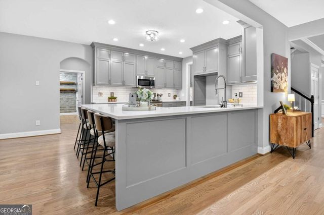 375 Williamsburg Circle, Mcdonough, GA 30253