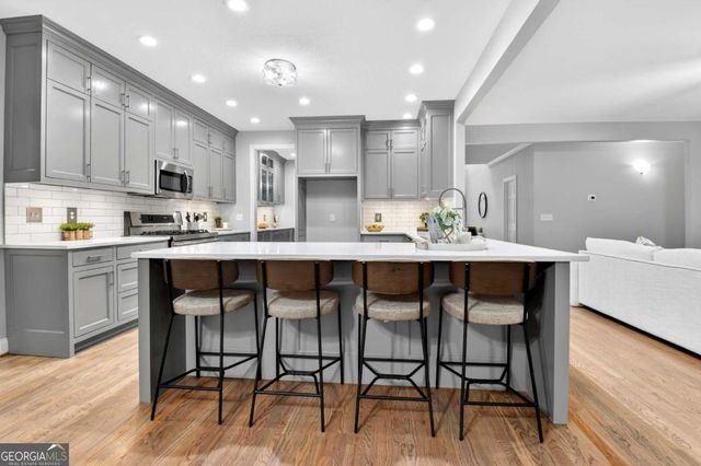 375 Williamsburg Circle, Mcdonough, GA 30253