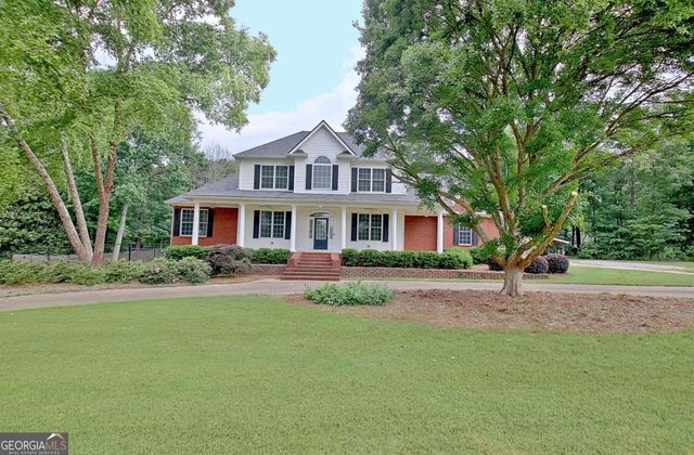 375 Williamsburg Circle, Mcdonough, GA 30253
