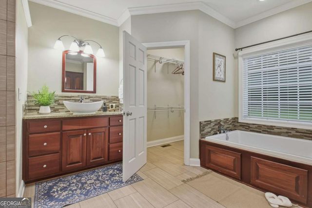 375 Williamsburg Circle, Mcdonough, GA 30253