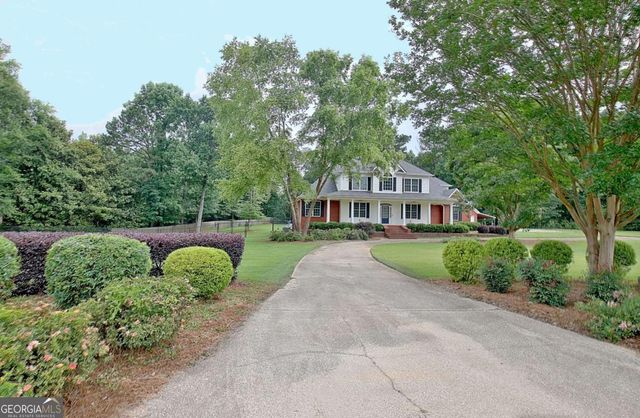 375 Williamsburg Circle, Mcdonough, GA 30253