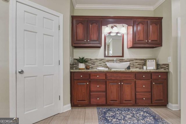 375 Williamsburg Circle, Mcdonough, GA 30253
