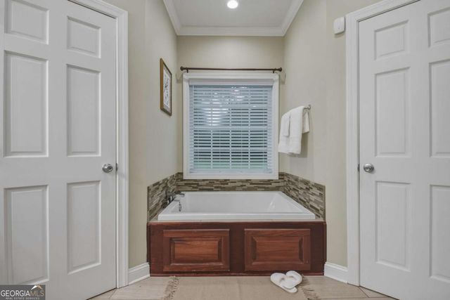 375 Williamsburg Circle, Mcdonough, GA 30253