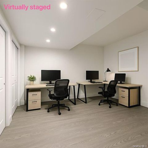 14105 Northern Boulevard 1, Flushing, NY 11354