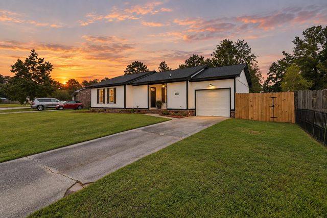 121 Heather Drive, Summerville, SC 29486