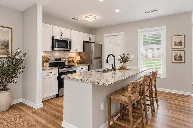 121 Heather Drive, Summerville, SC 29486