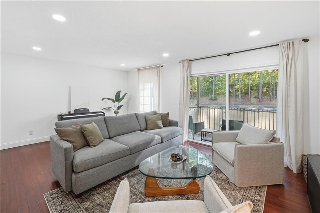 6851 Roswell Road H29, Atlanta, GA 30328