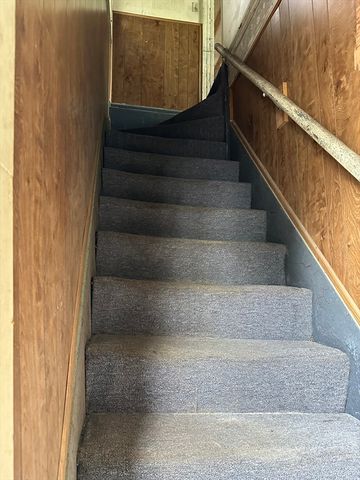 172 Parker St, Gardner, MA 01440