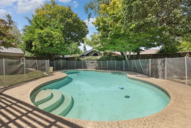 3821 Moultrie Dr, Stockton, CA 95219
