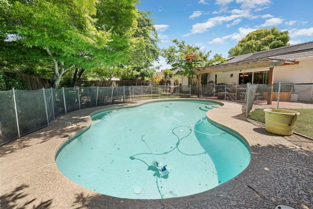 3821 Moultrie Dr, Stockton, CA 95219