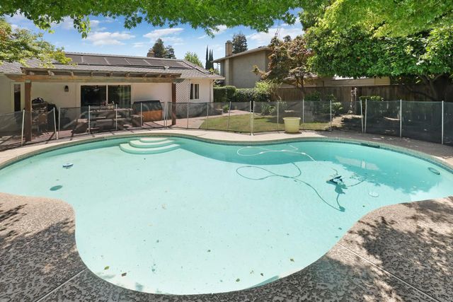 3821 Moultrie Dr, Stockton, CA 95219