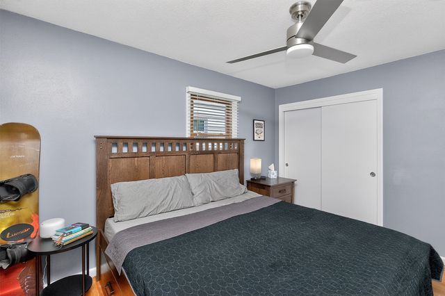 2400 E 39th Court, Des Moines, IA 50317