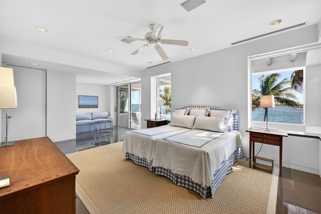 7034 SE Harbor Circle, Stuart, FL 34996