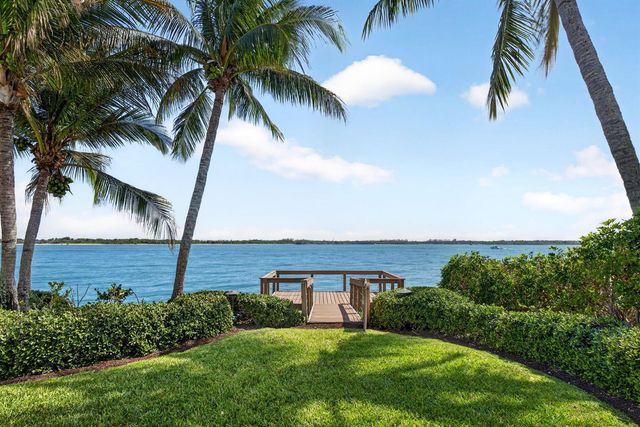 7034 SE Harbor Circle, Stuart, FL 34996