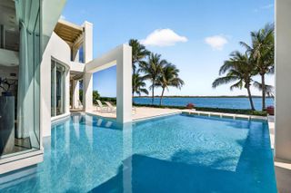 7034 SE Harbor Circle, Stuart, FL 34996