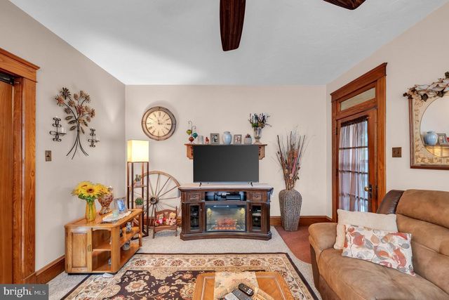 28 E HANOVER ST, Gettysburg, PA 17325