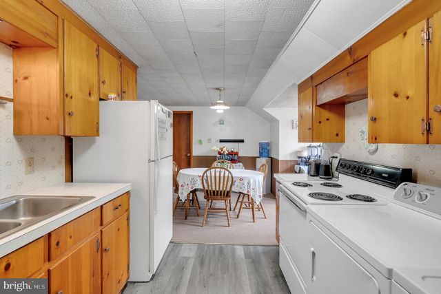 28 E HANOVER ST, Gettysburg, PA 17325