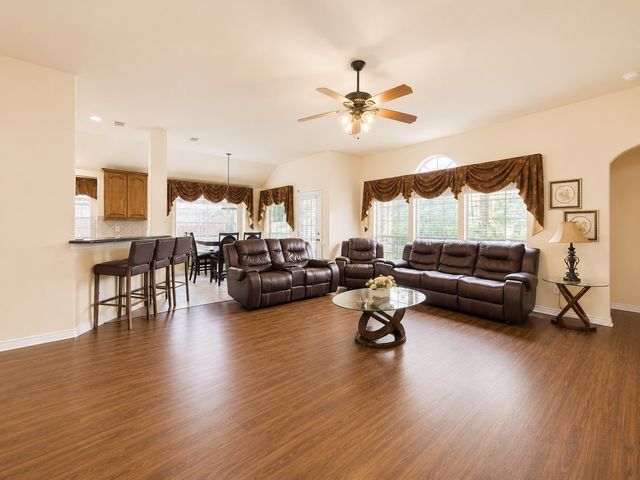 2201 Trickling Creek Drive, Garland, TX 75041
