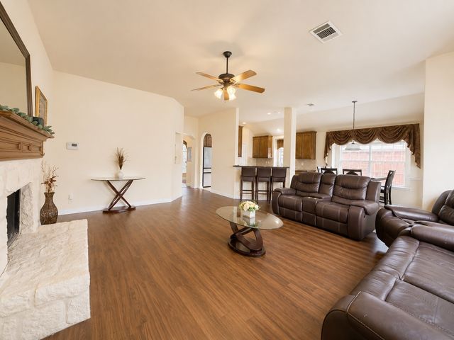 2201 Trickling Creek Drive, Garland, TX 75041