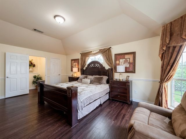 2201 Trickling Creek Drive, Garland, TX 75041
