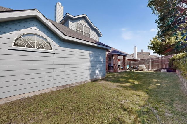 2201 Trickling Creek Drive, Garland, TX 75041