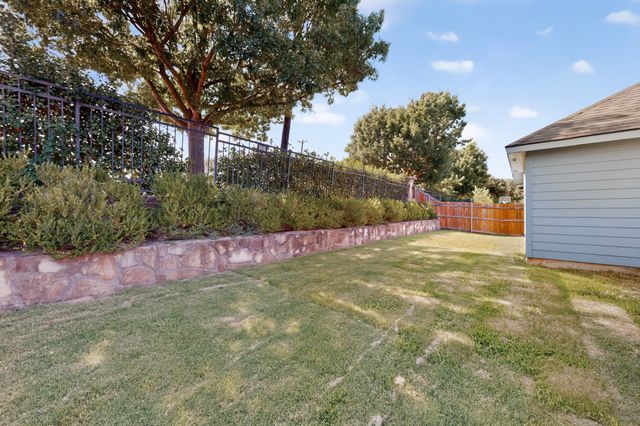 2201 Trickling Creek Drive, Garland, TX 75041