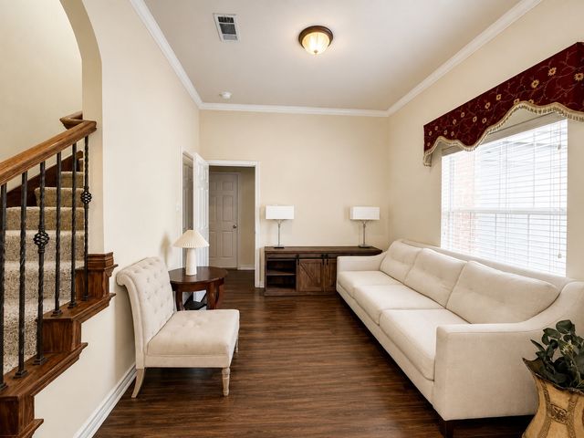 2201 Trickling Creek Drive, Garland, TX 75041